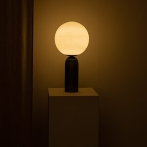 Minimal Table Lamp